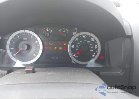 2010 Ford Escape Xlt z USA, uszkodzony, nr VIN 1FMCU9DG2AKC90563